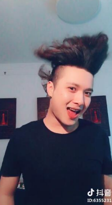 抖音萬(wàn)物生吹頭發(fā)的小哥哥到底是誰(shuí)？吹頭發(fā)的小哥哥介紹