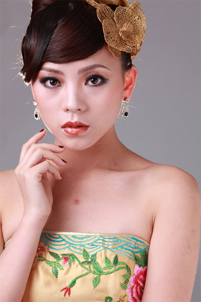 用PhotoShop把人物照片合成手繪水墨風(fēng)格畫實例教程